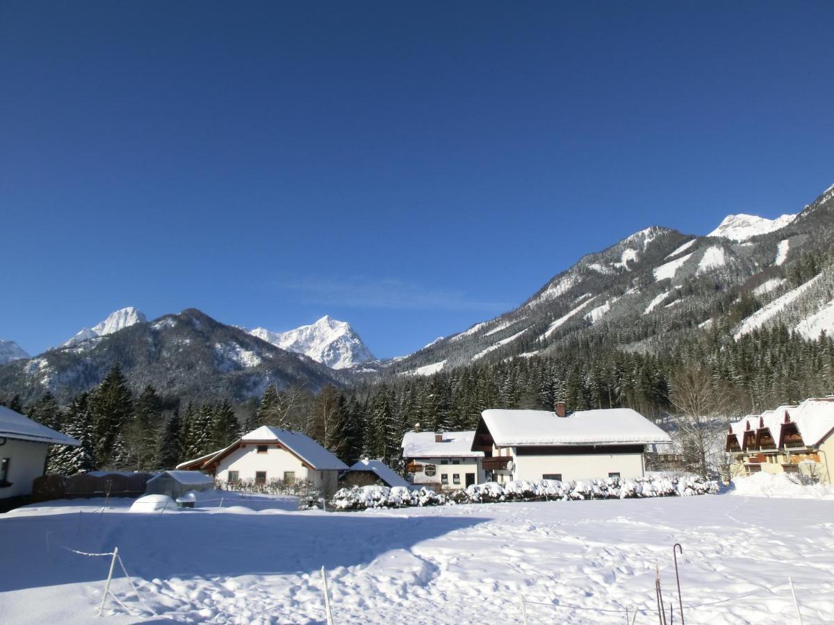 Hotel Garni Landhaus Buertlmair Hinterstoder Exterior foto