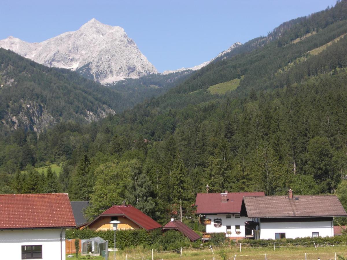 Hotel Garni Landhaus Buertlmair Hinterstoder Exterior foto