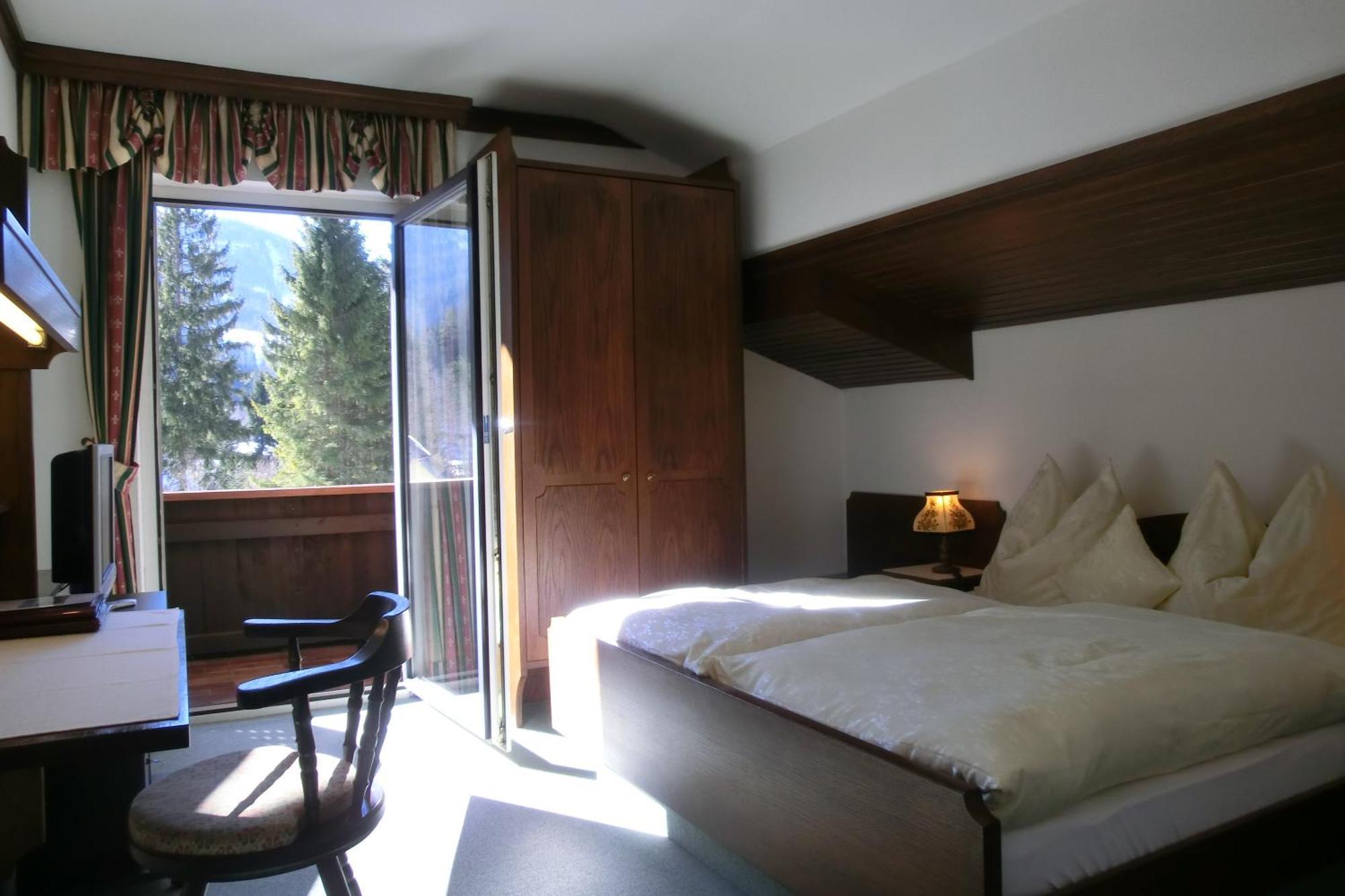 Hotel Garni Landhaus Buertlmair Hinterstoder Quarto foto